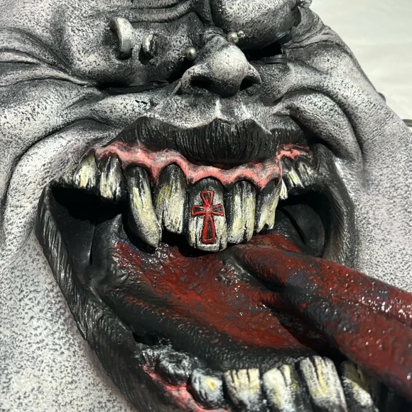 Devilish Halloween Mask with Cushion on inside - Picture 3 of 5